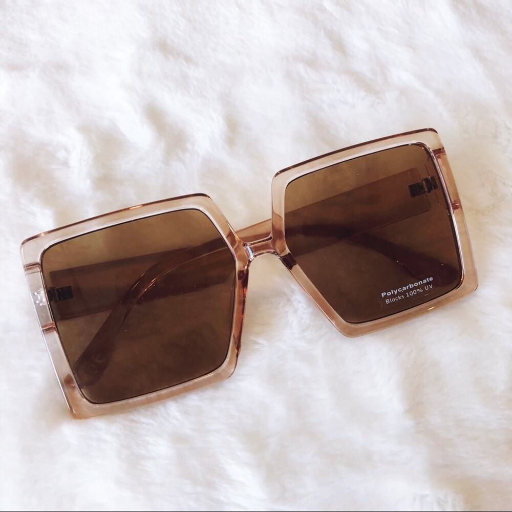 Molly Clear Pink Oversized Rectangle Sunglasses - Picture 5 of 9